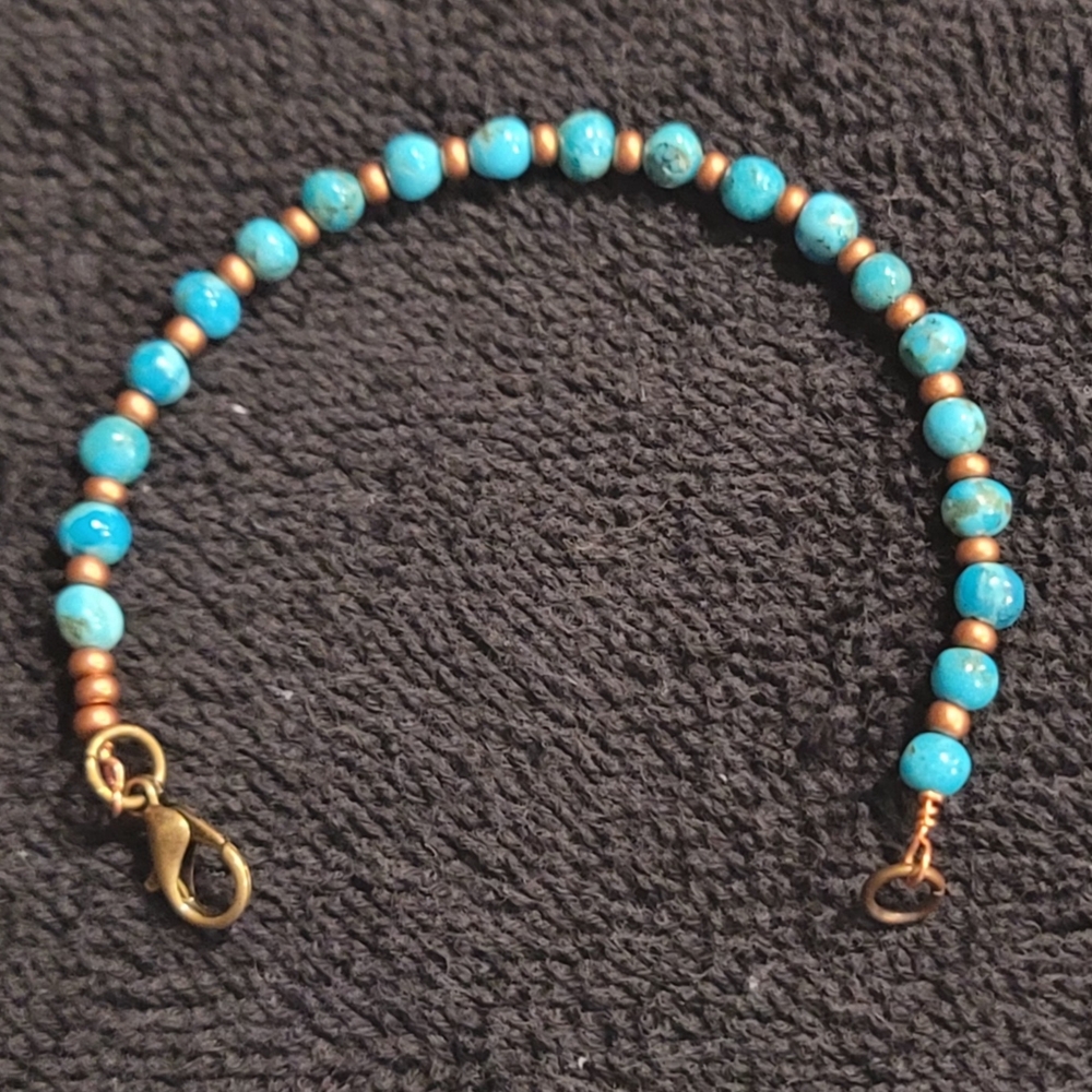 Arizona Kingman Turquoise and Copper Beaded Bracelet
